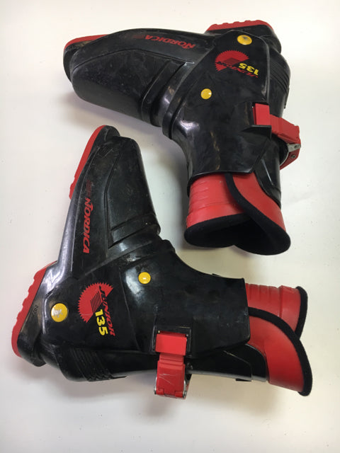 Used Nordica Junior 135 Black/Red Size 24.5 Downhill Ski Boots