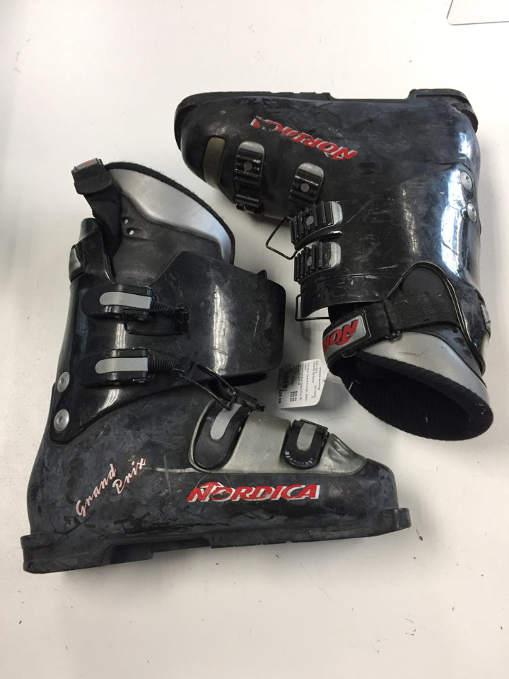 Load image into Gallery viewer, Nordica Grand Prix 80 Black Size 26 Used Downhill Ski Boots
