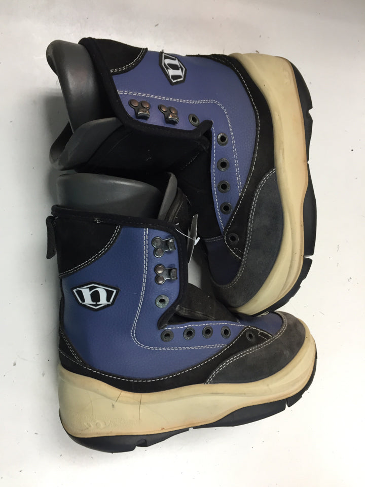 Load image into Gallery viewer, Northwave MP250 Black/Blue Mens Size Specific 6.5 Used Snowboard Boots
