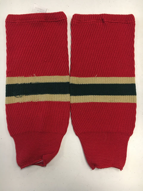 Load image into Gallery viewer, Kamazu Knit Red/Green Size 20&quot; Used Hockey Socks
