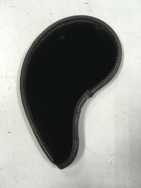 Load image into Gallery viewer, Honma Iron Used Golf Head Cover
