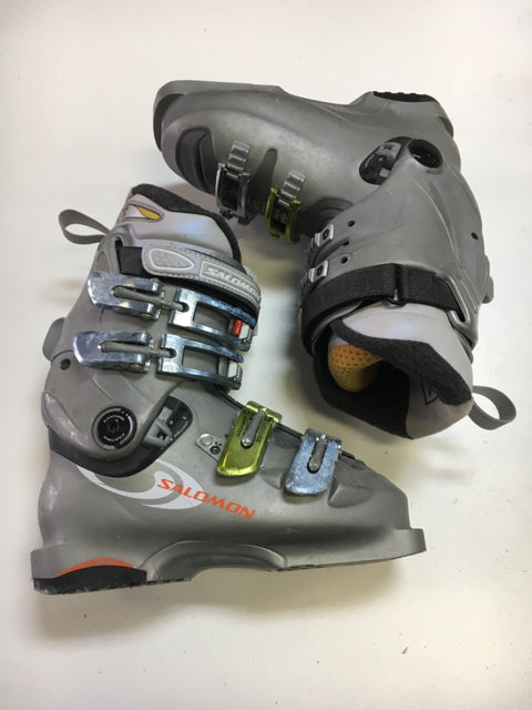 Load image into Gallery viewer, Salomon Evolution2 8.0 Grey Size 23.5 Used Downhill Ski Boots
