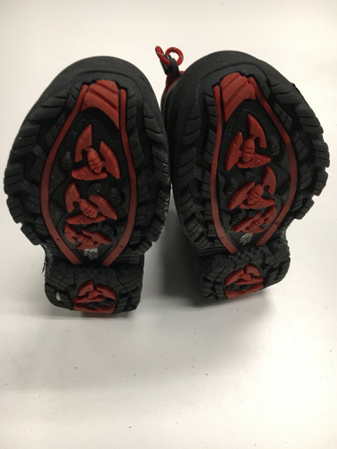 Load image into Gallery viewer, Used North Face HOT Black/Red Kids Size 13 Winter Boots
