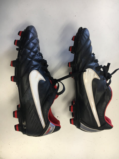 Used Nike Tiempo Black/white/red Mens Size 6.5 Soccer Cleats