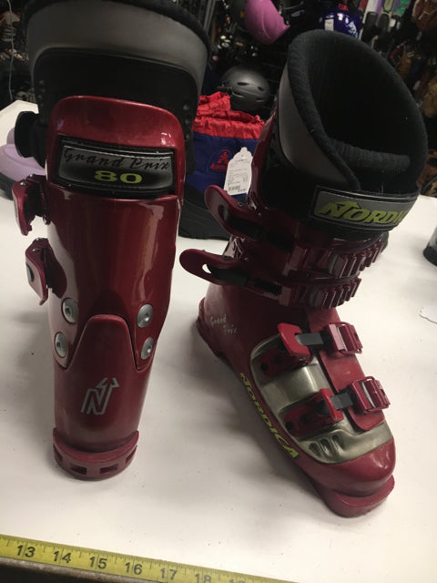 Load image into Gallery viewer, Nordica Grand Prix 80 Red Size 24-24.5 Used Downhill Ski Boots
