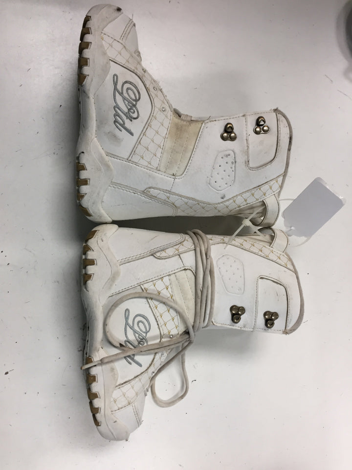 Load image into Gallery viewer, LTD White JR Size Specific 3 Used Snowboard Boots
