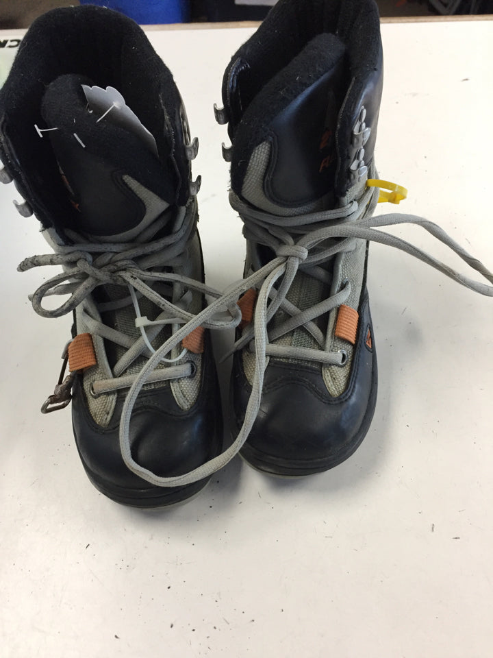 Load image into Gallery viewer, Rossignol Flex Black Adult Size Specific 4 Used Snowboard Boots
