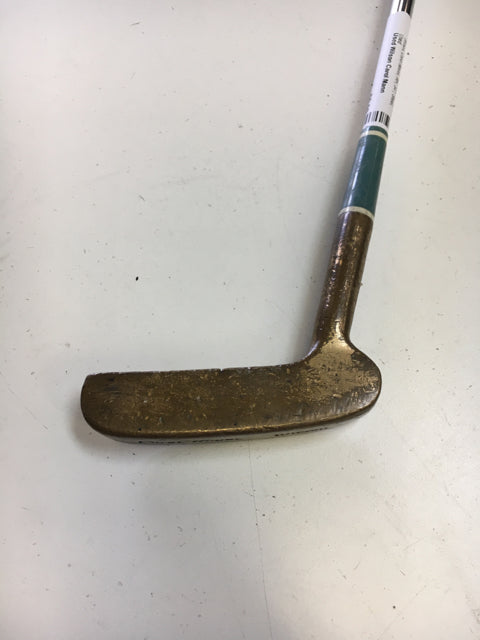 Load image into Gallery viewer, Wilson Carol Mann RH 34&quot; Steel Used Golf Putter
