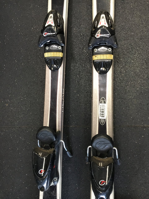 Load image into Gallery viewer, Used Head Carve 10 Black/White Length 170cm Downhill Skis w/Bindings
