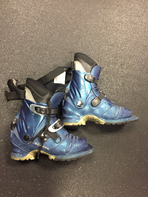 Load image into Gallery viewer, Scarpa T2 Blue Size Specific 4.5 Used Cross Country Boots
