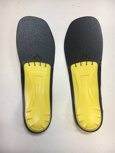 Load image into Gallery viewer, Superfeet Yellow New Size Specific Jr. Skate Accessories
