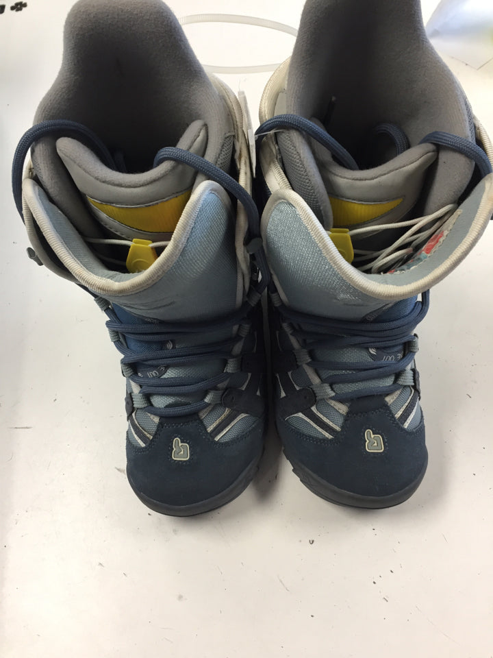 Load image into Gallery viewer, Burton MOTO Blue Womens Size Specific 6 Used Snowboard Boots
