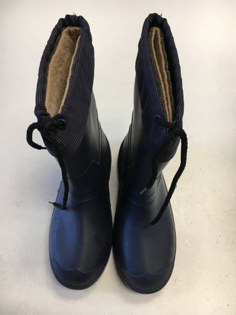 Load image into Gallery viewer, kamik Navy Size Specific 5 Used Boots
