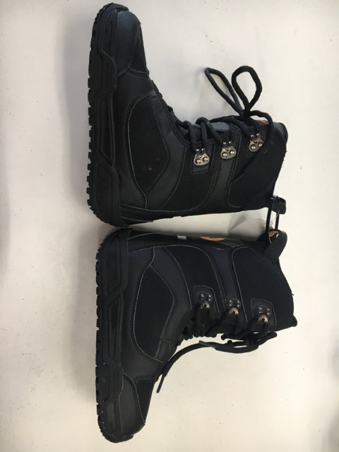 Load image into Gallery viewer, Sims Black Jr. Size Specific 4 Used Snowboard Boots
