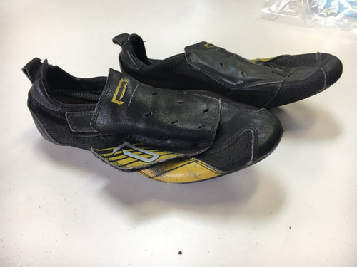 Used Paramount Black/Yellow Sr Size 41 /8  Road Biking Shoes w/ Look cleats