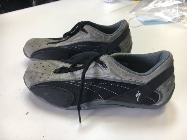 Load image into Gallery viewer, Used Specialized Black/Grey/Blue 39 / 8.5 MTB Biking Shoes w/ SPD cleats.
