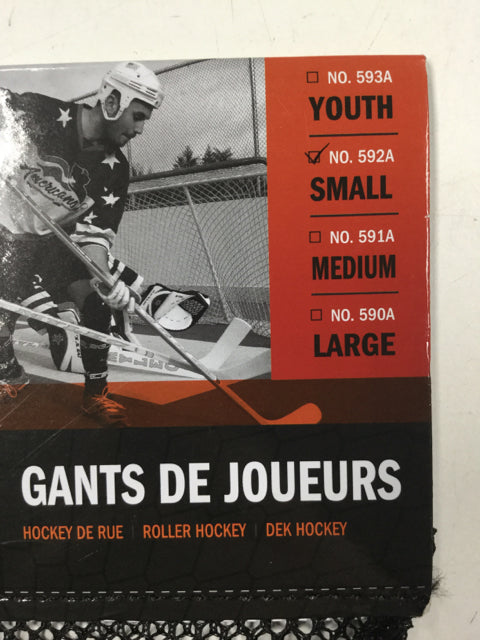 Load image into Gallery viewer, Mylec 592A Black/White Sr Small New Roller Hockey Gloves
