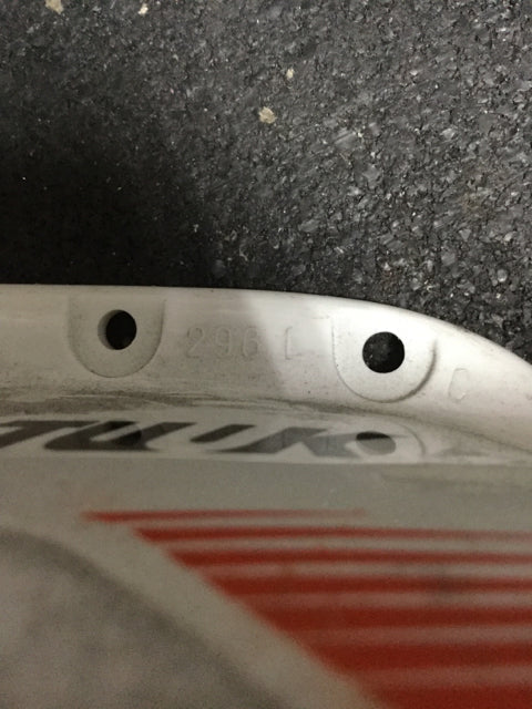 Load image into Gallery viewer, TUUK LightSpeed 2 Left LS2 Size 11 Used Hockey Skate Holder
