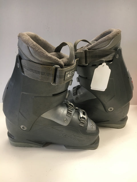 Load image into Gallery viewer, Nordica Silver Size 23.5 / 5.5 Used Downhill Ski Boots
