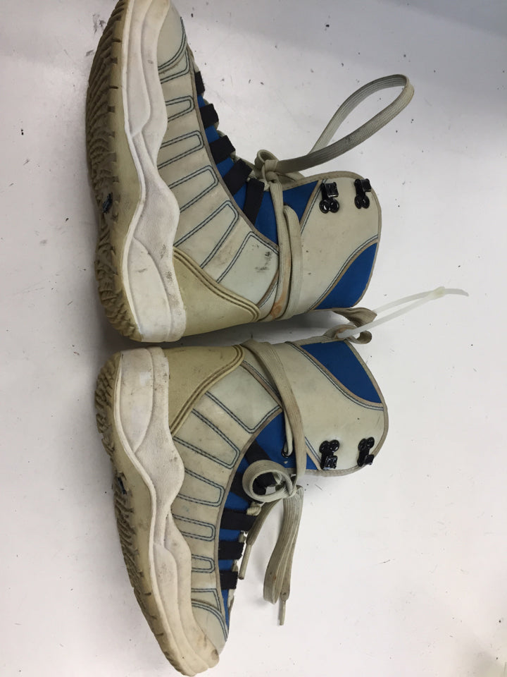 Load image into Gallery viewer, Liquid Beige/Blue Jr. Size Specific 3 Used Snowboard Boots
