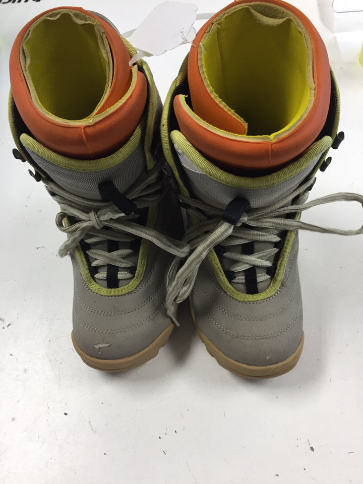 Burton Freestyle Grey/Yellow/Orange size 4 Used Snowboard Boots