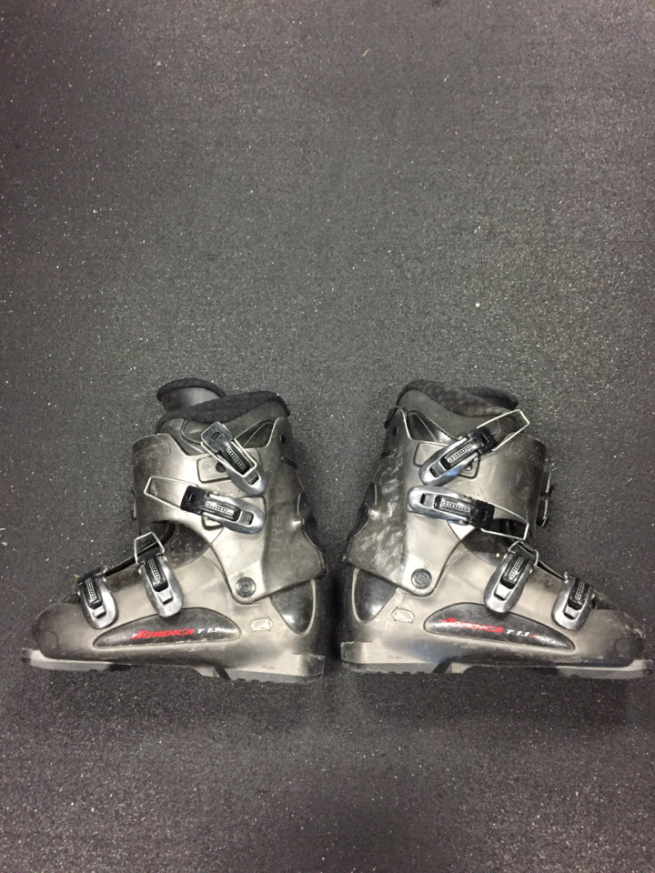 Load image into Gallery viewer, Nordica Black Size 310mm Used Downhill Ski Boots
