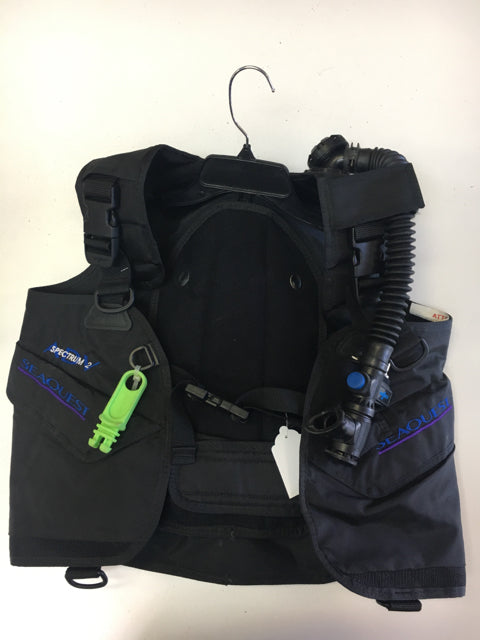 Used Seaquest Spectrum 2 Dive Vest