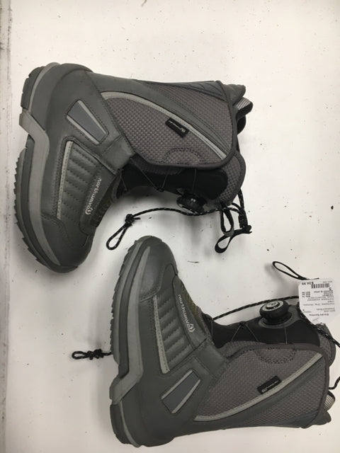 Load image into Gallery viewer, Northwave Grey Womens Size 5 Used Snowboard Boots
