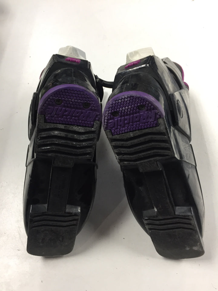 Load image into Gallery viewer, Raichle 351 Black/Purple Size 282mm Used Downhill Ski Boots
