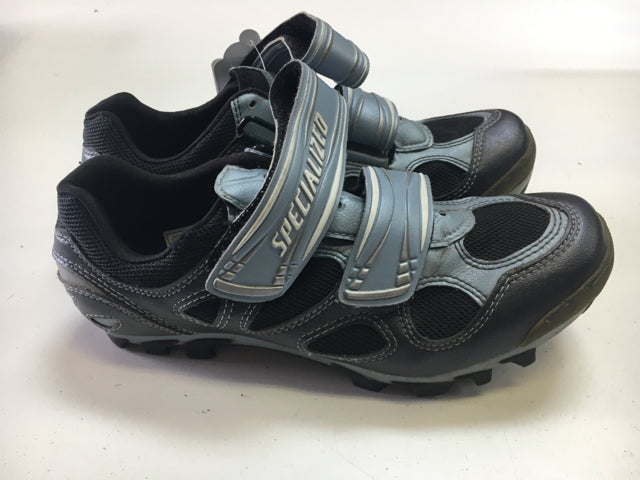 Load image into Gallery viewer, Specialized Black/Blue 7.5 Used Biking Shoes
