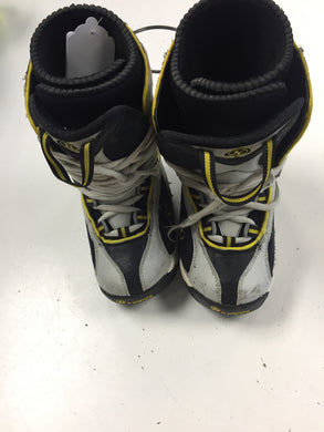 Heelside White Size Specific 3 Used Snowboard Boots