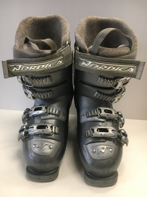 Load image into Gallery viewer, Nordica Silver Size 23.5 / 5.5 Used Downhill Ski Boots
