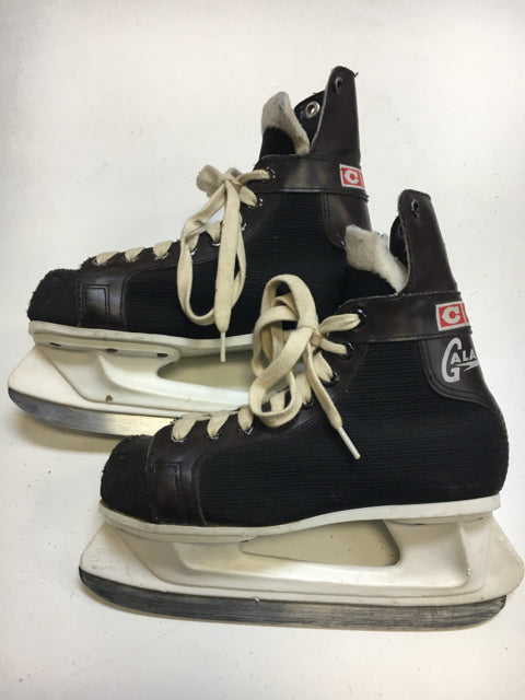 Load image into Gallery viewer, CCM Galaxie Used Jr. Size 3 D Ice Hockey Skates
