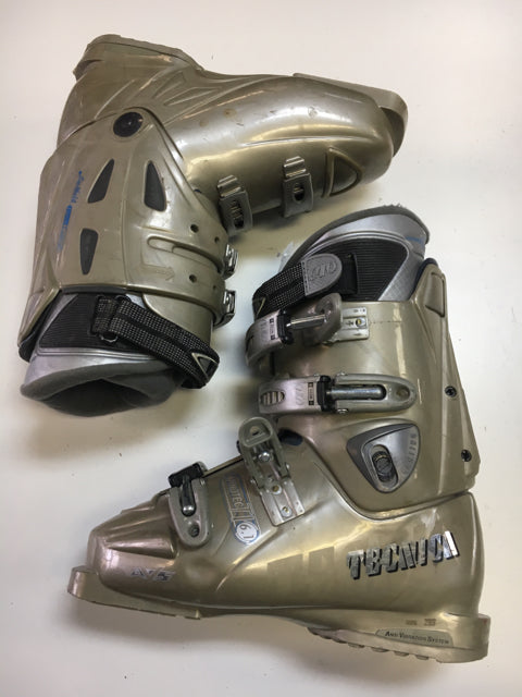 Load image into Gallery viewer, Tecnica Innotec TI 6.1 Beige Size 6.5 Used Downhill Ski Boots
