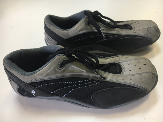 Load image into Gallery viewer, Used Specialized Black/Grey/Blue 39 / 8.5 MTB Biking Shoes w/ SPD cleats.
