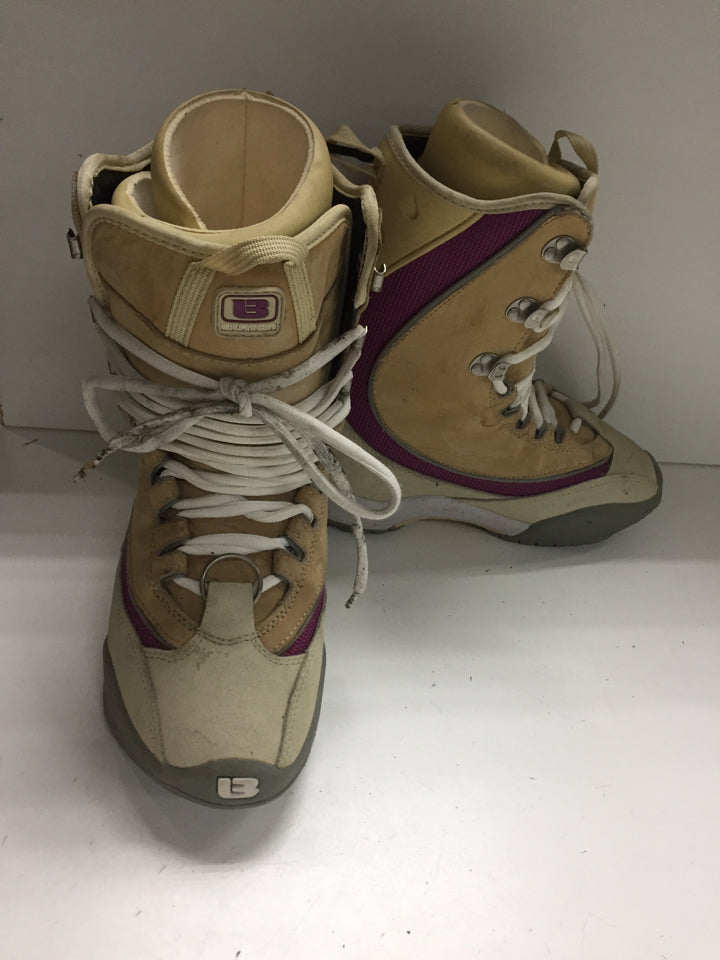 Load image into Gallery viewer, Burton Ruler Beige/Purple Womens Size Specific 7 Used Snowboard Boots
